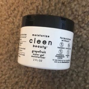Cleen Beauty moisturizer